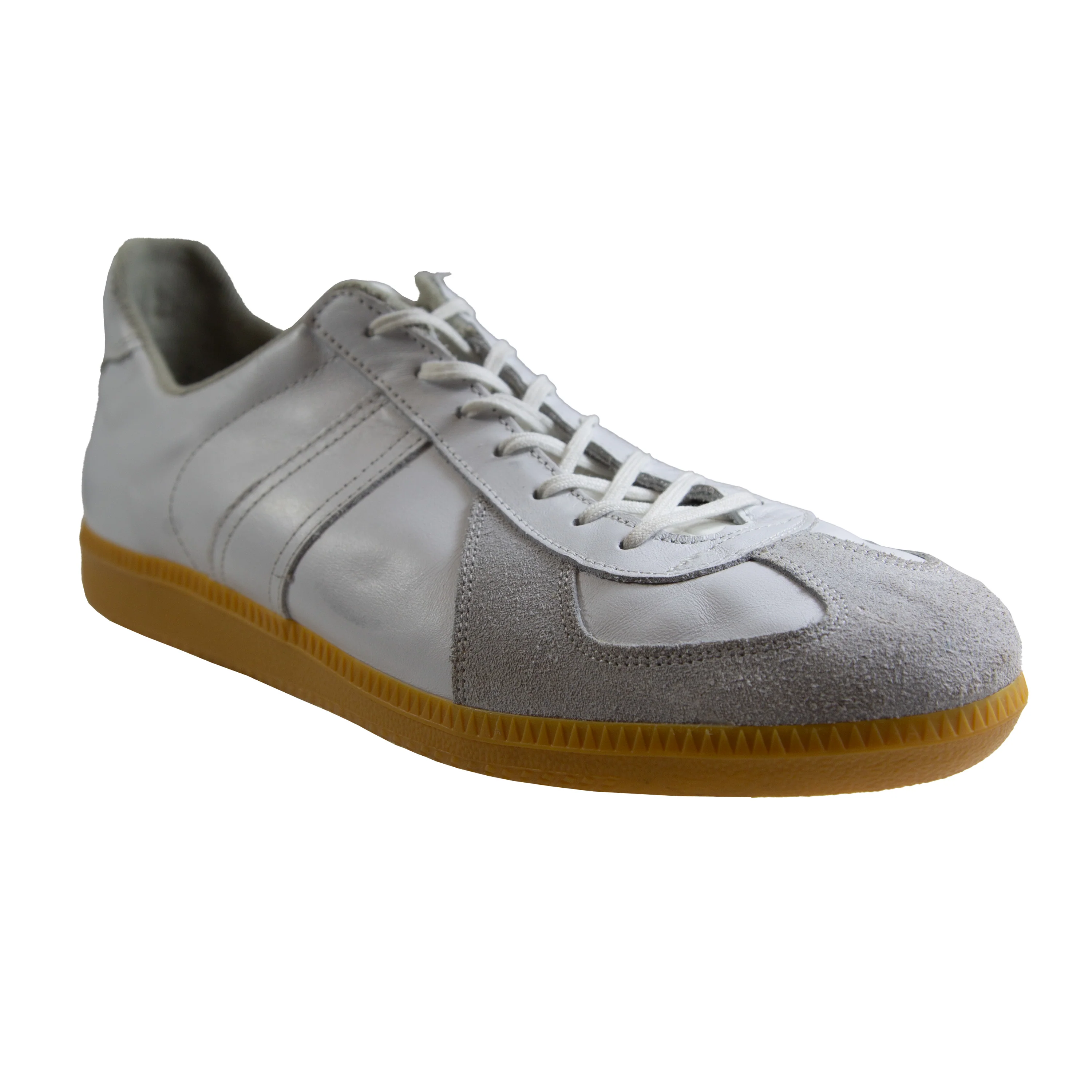 BW Sportschuhe Halle weiß neuwertig - Image 3